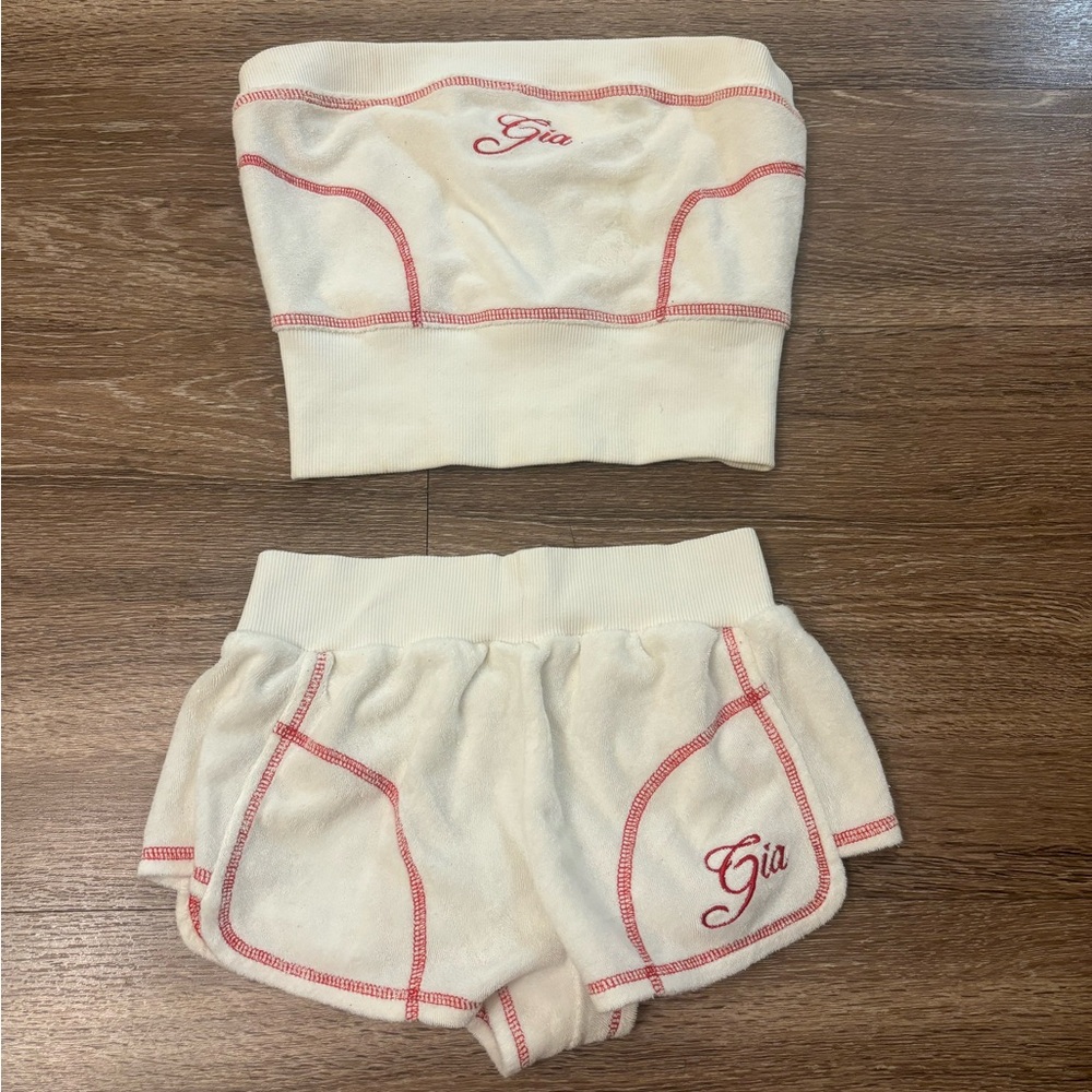 I am Gia terry cloth set